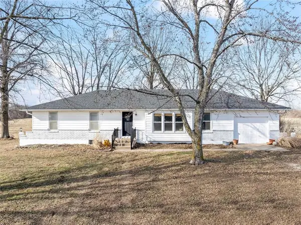29002 E State Route B Highway, Archie, MO 64725