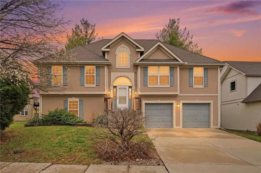 402 Shannon Avenue, Smithville, MO 64089 - #2