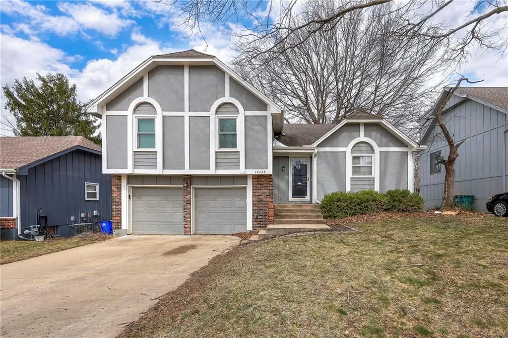 12324 W 71st Terrace, Shawnee, KS 66216 - #1