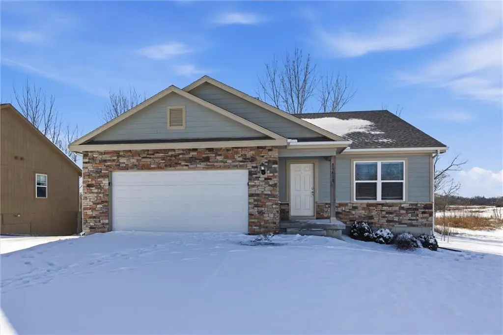21413 W 216th Street, Spring Hill, KS 66083 - #1