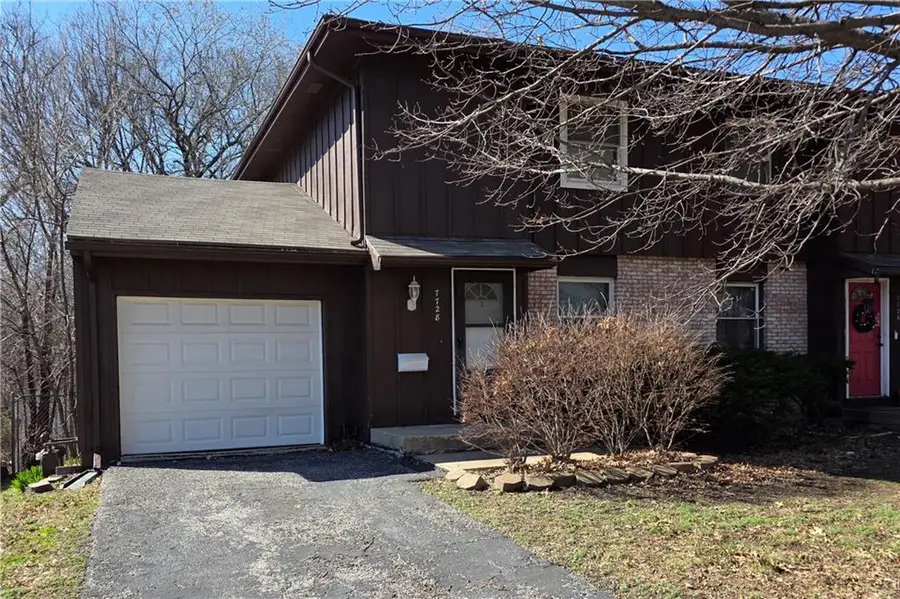 7728 Kessler Lane, Overland Park, KS 66204 - #2
