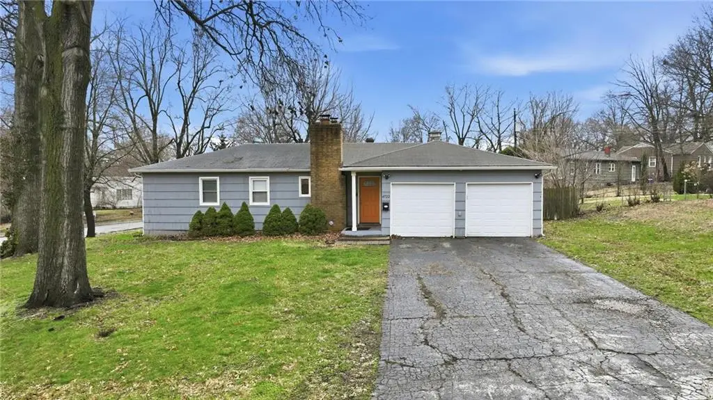 4722 Claremont Avenue, Kansas City, MO 64133 - #1