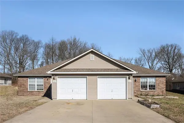 1100-1102 Fall Meadow Lane, Belton, MO 64012