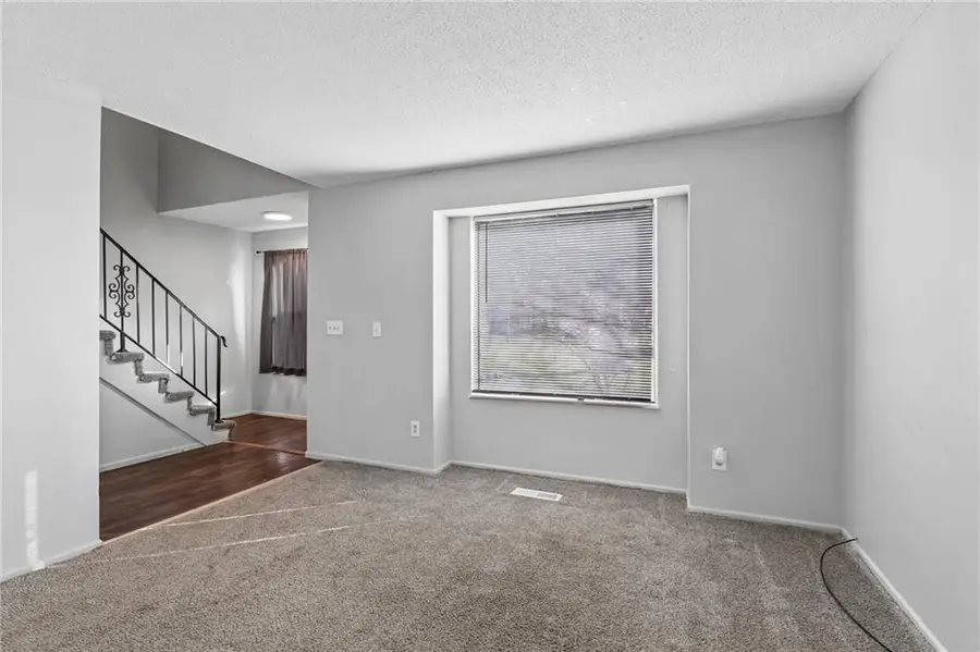 13907 Falkirk Circle, Grandview, MO 64030 - #2