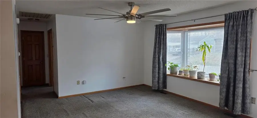 611 N Sunset Drive, Independence, MO 64050 - #3