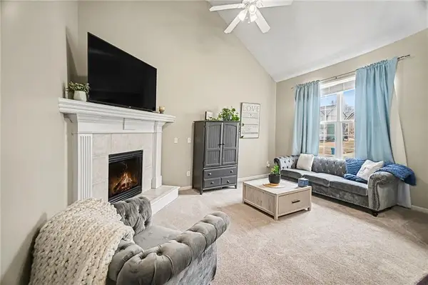 17897 W 163rd Terrace, Olathe, KS 66062