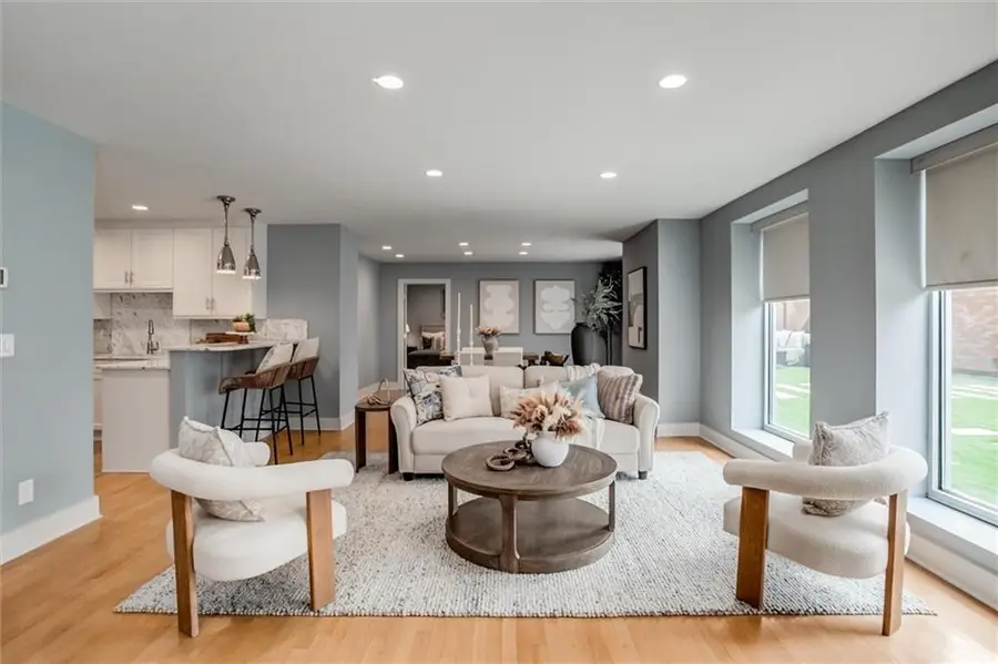 221 W 48th Street #503, Kansas City, MO 64112 - #2