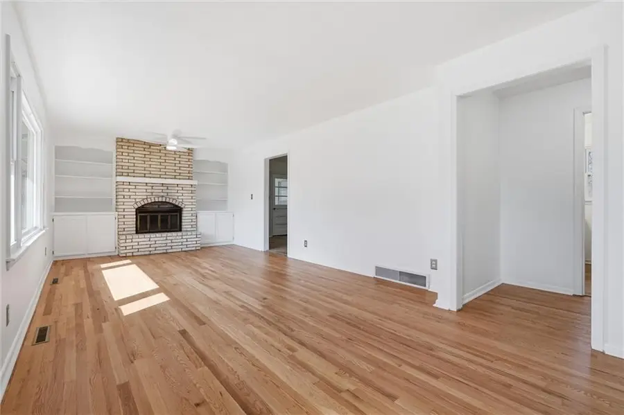 4400 E 137th Street, Grandview, MO 64030 - #3