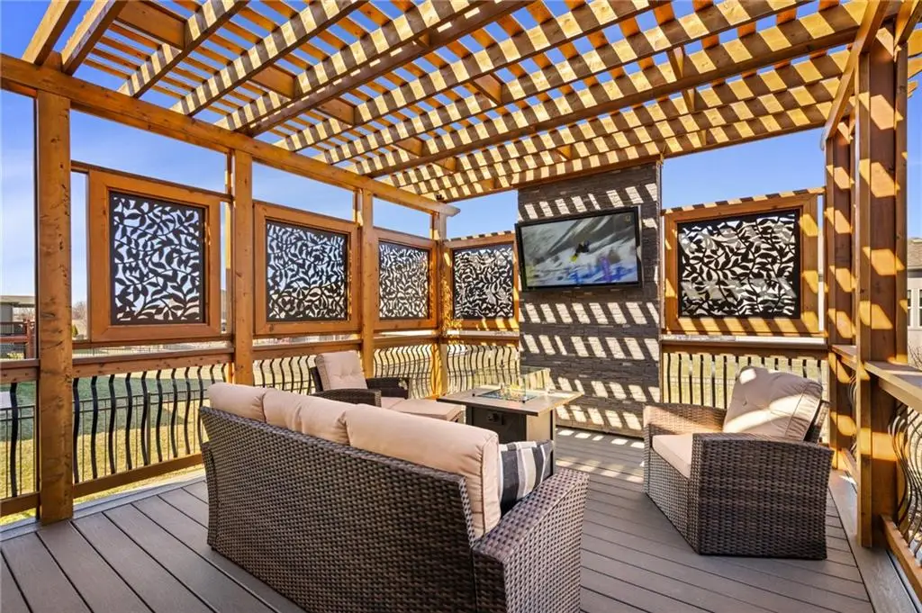 18506 W 194th Terrace, Spring Hill, KS 66083 - #1