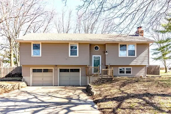 1127 NE 15th Road Road, Knob Noster, MO 65336