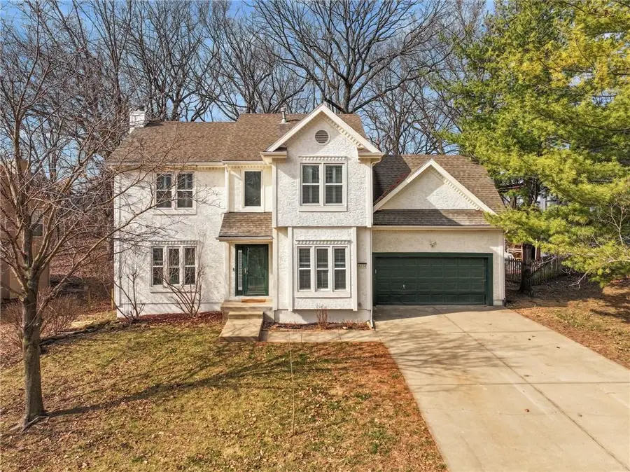 6134 N Amoret Avenue, Kansas City, MO 64151 - #2