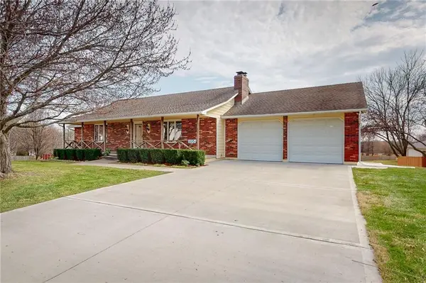 105 Toucan Street, Raymore, MO 64083
