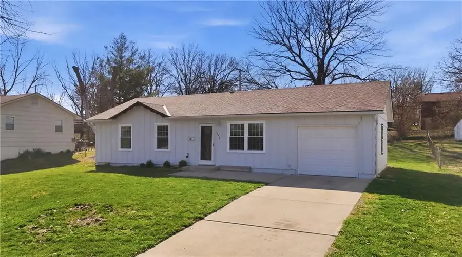 13616 Winchester Avenue, Grandview, MO 64030 - #3