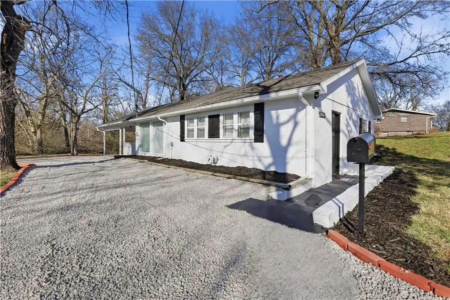 10504 E 71st Terrace E, Raytown, MO 64133 - #2