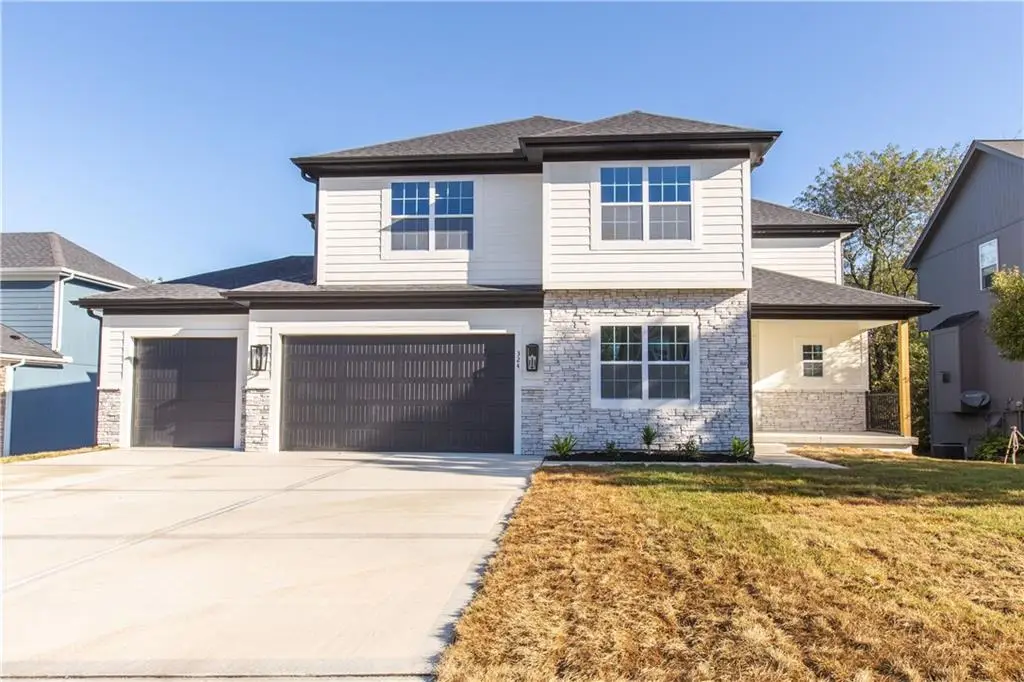 7350 NW Clore Drive, Parkville, MO 64152 - #1