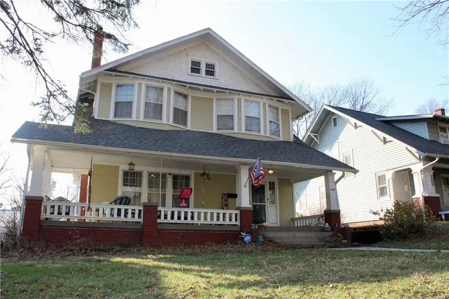 2238 N 22nd Street, Saint Joseph, MO 64505 - #2