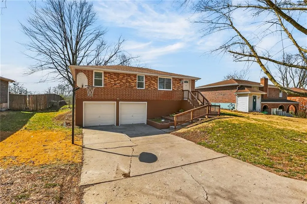 5909 NE 45th Terrace, Kansas City, MO 64117 - #1