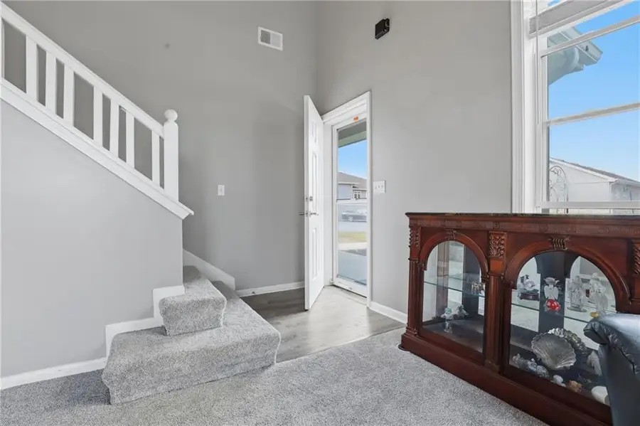 11761 S Roundtree Street, Olathe, KS 66061 - #3