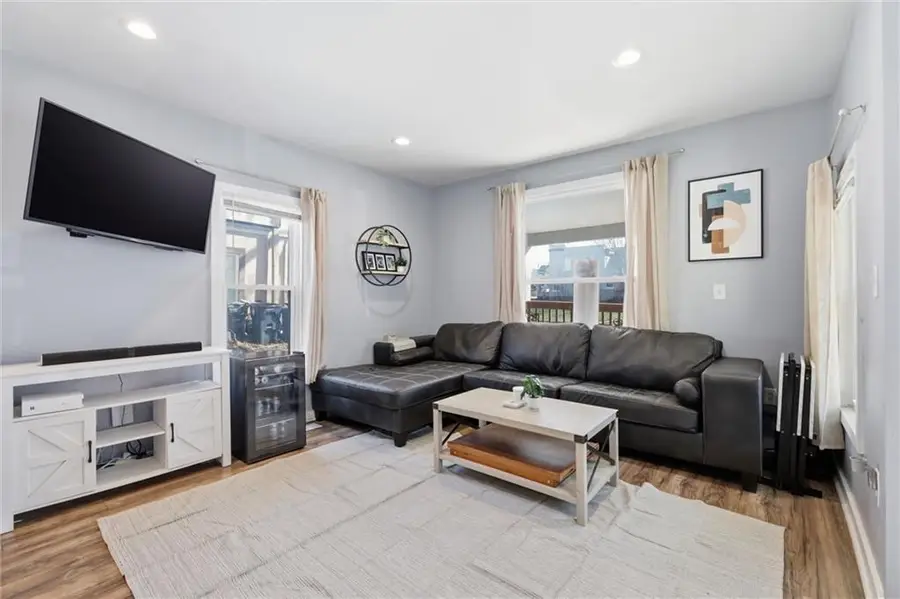 3308 Tracy Avenue, Kansas City, MO 64109 - #2