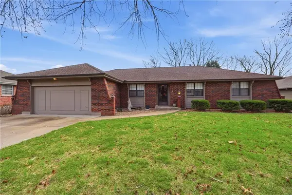 908 NW 10th Street, Blue Springs, MO 64015