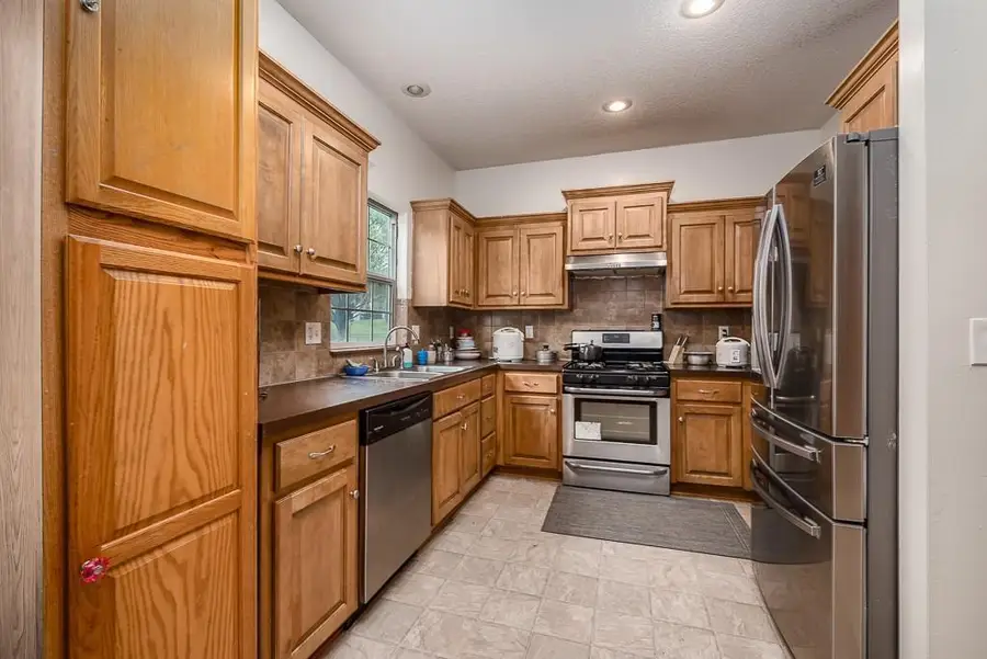 1210 Barnett Avenue, Kansas City, KS 66102 - #2