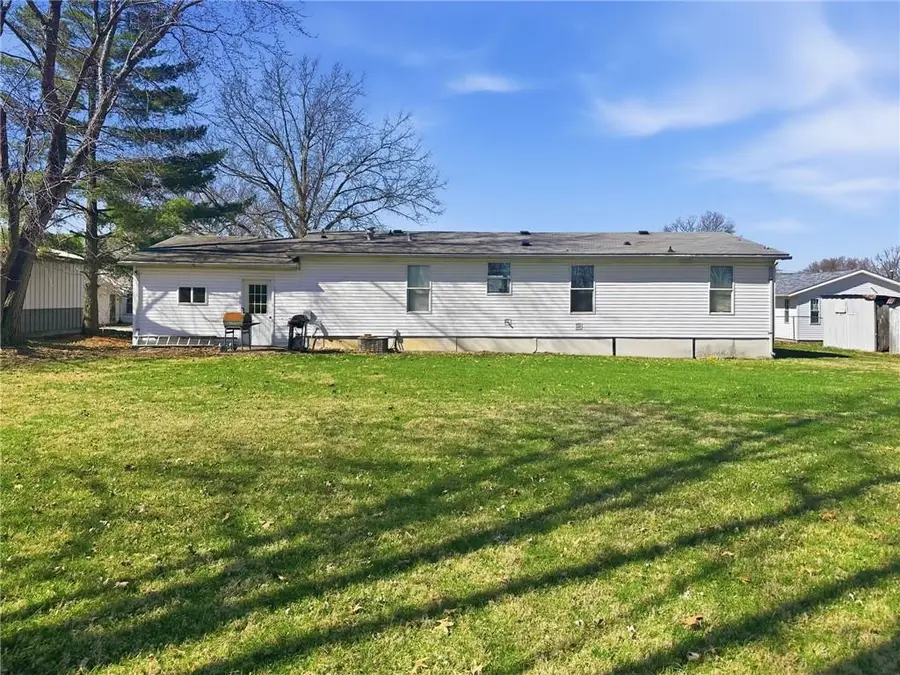 205 N Macon Street, Meadville, MO 64659 - #2