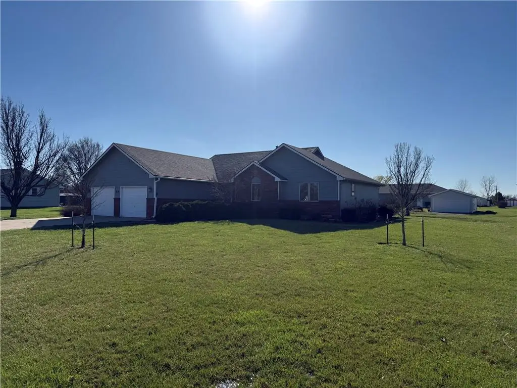 416 Heather Street, Burlington, KS 66839 - #1