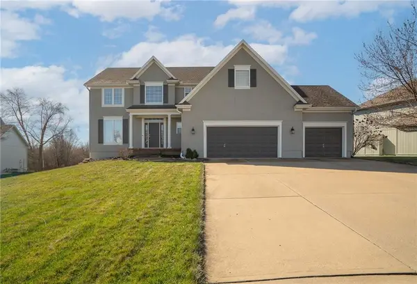 927 Hedge Apple Place, Raymore, MO 64083