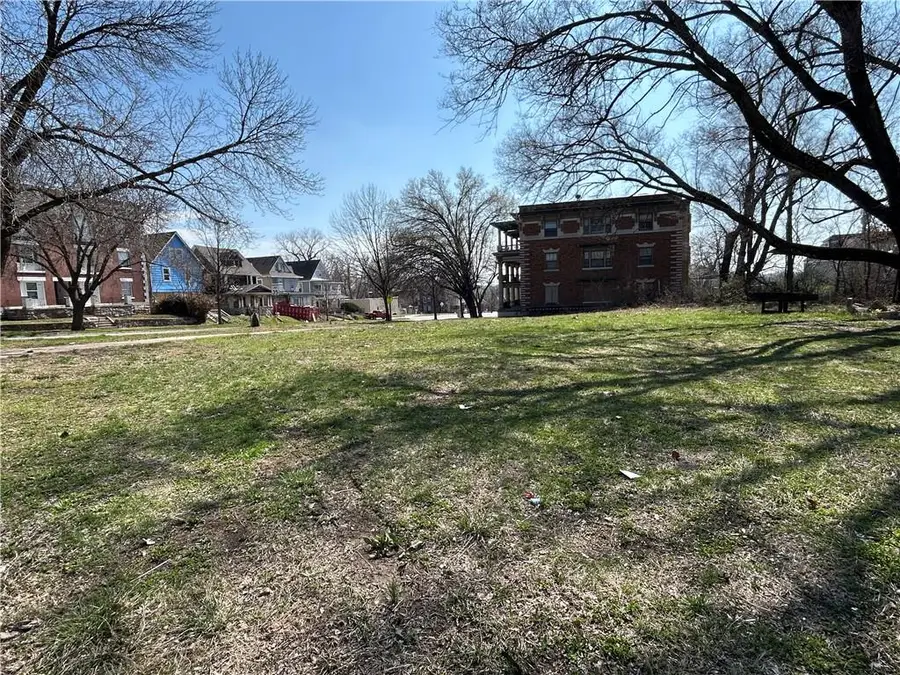 900 Benton Boulevard, Kansas City, MO 64127 - #3