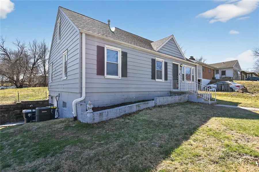 8911 E 29th Street, Kansas City, MO 64129 - #3