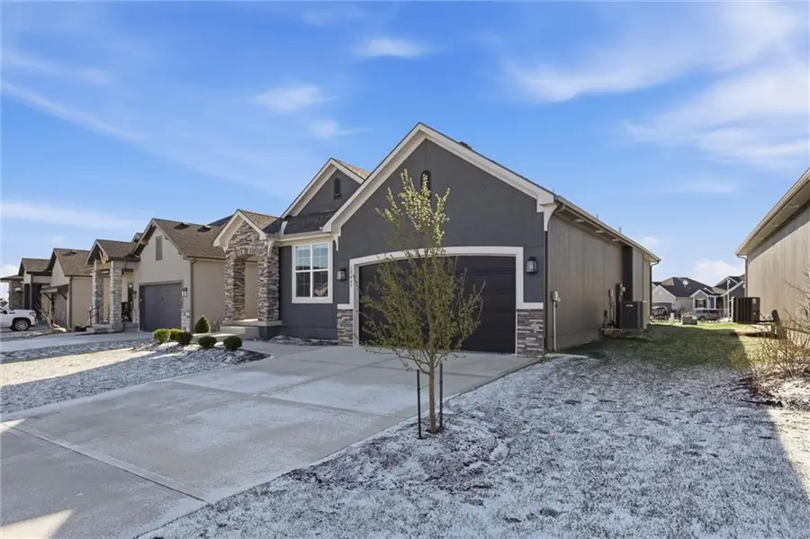 15449 W 173rd Street, Olathe, KS 66062 - #3