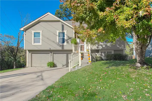 7132 N Hickory Street, Kansas City, MO 64118