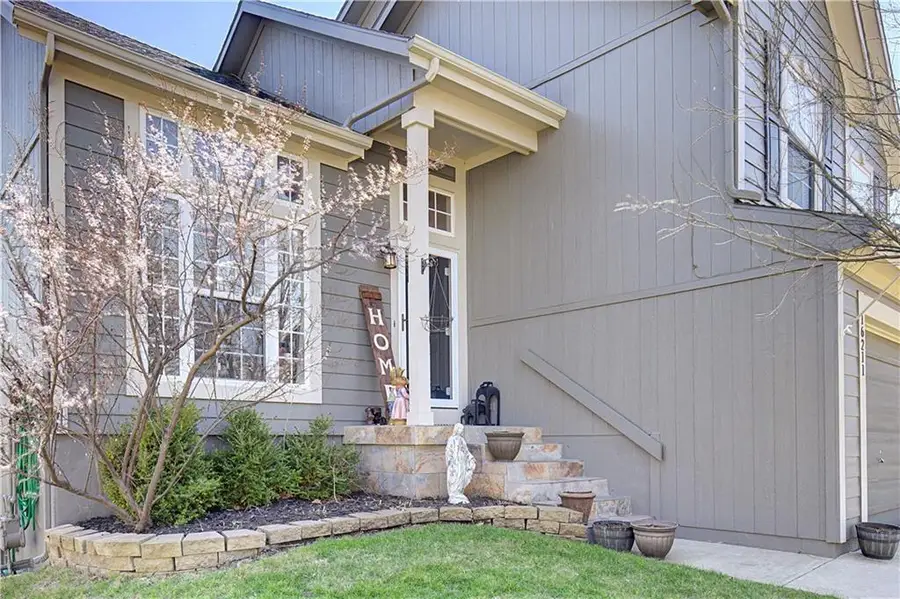 16211 W 158th Street, Olathe, KS 66062 - #3