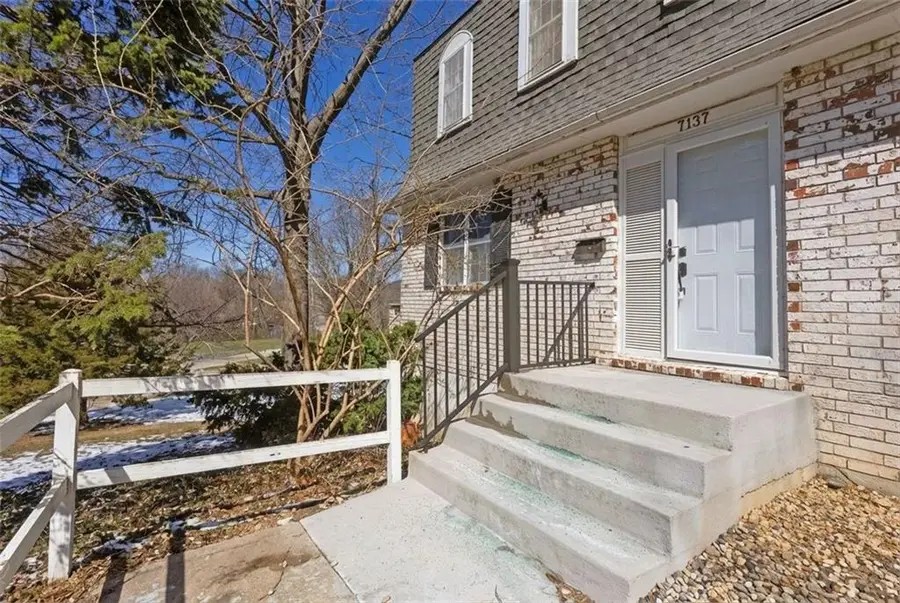 7137 NW Winter Avenue, Kansas City, MO 64152 - #2