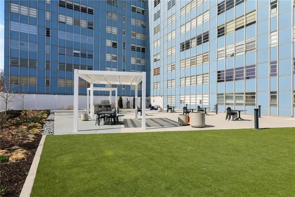 333 W Meyer Boulevard #514, Kansas City, MO 64113 - #1