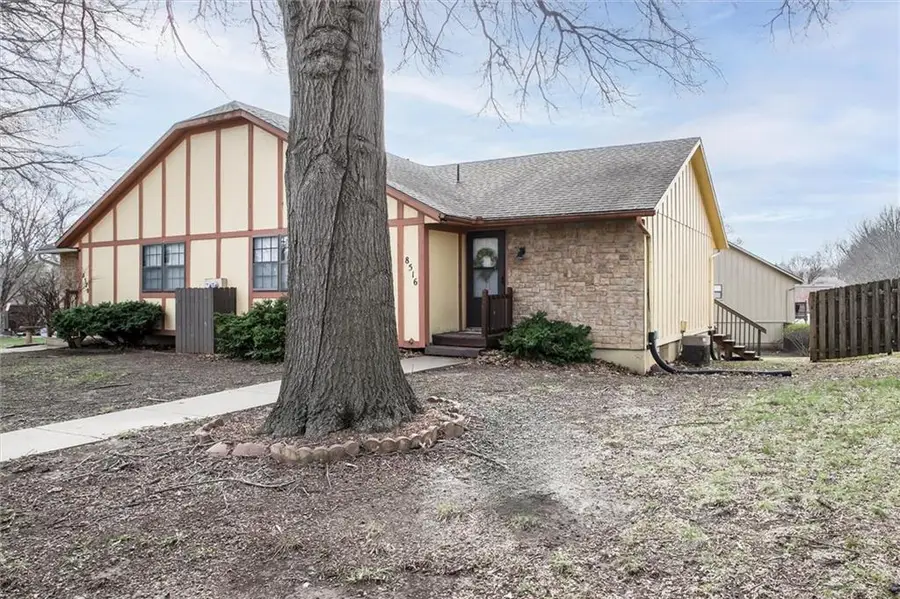 8516 Ditzler Avenue, Raytown, MO 64138 - #2