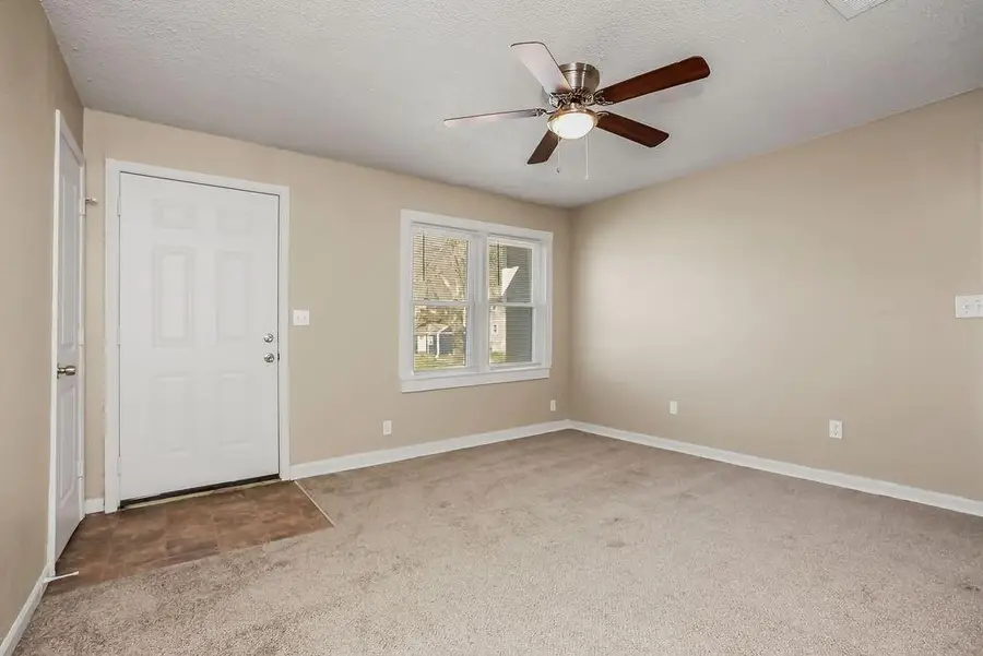 9201 Mcgee Street, Kansas City, MO 64114 - #3