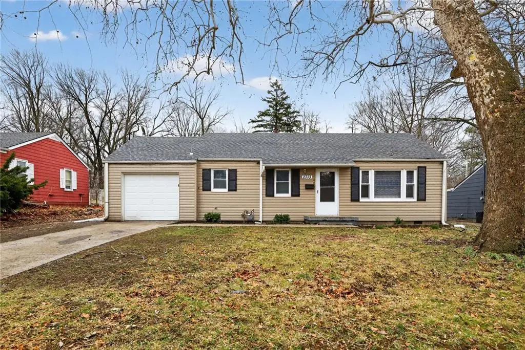 2733 N 47th Terrace, Kansas City, KS 66104 - #1