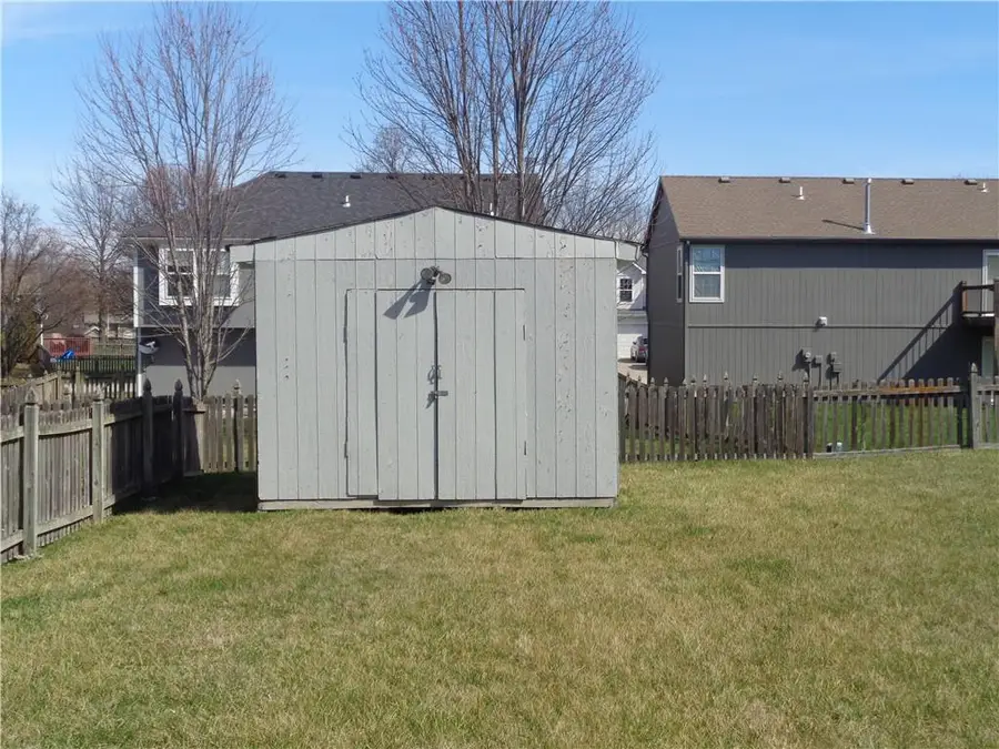 8612 NE 111th Street, Kansas City, MO 64157 - #3