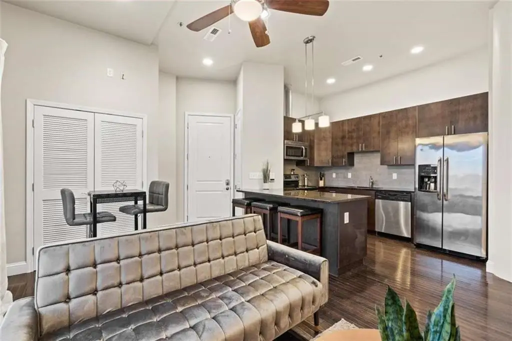 2940 Baltimore Avenue #1001, Kansas City, MO 64108 - #1