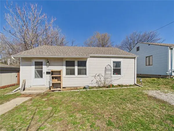 209 E Sparks Avenue, Warrensburg, MO 64093