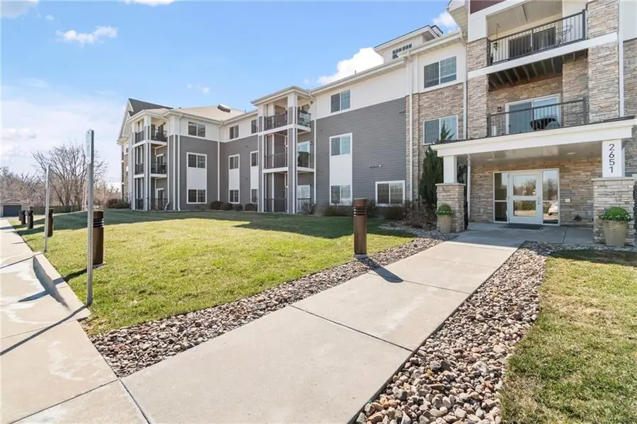 2651 NW Barry Road #108, Kansas City, MO 64154 - #3