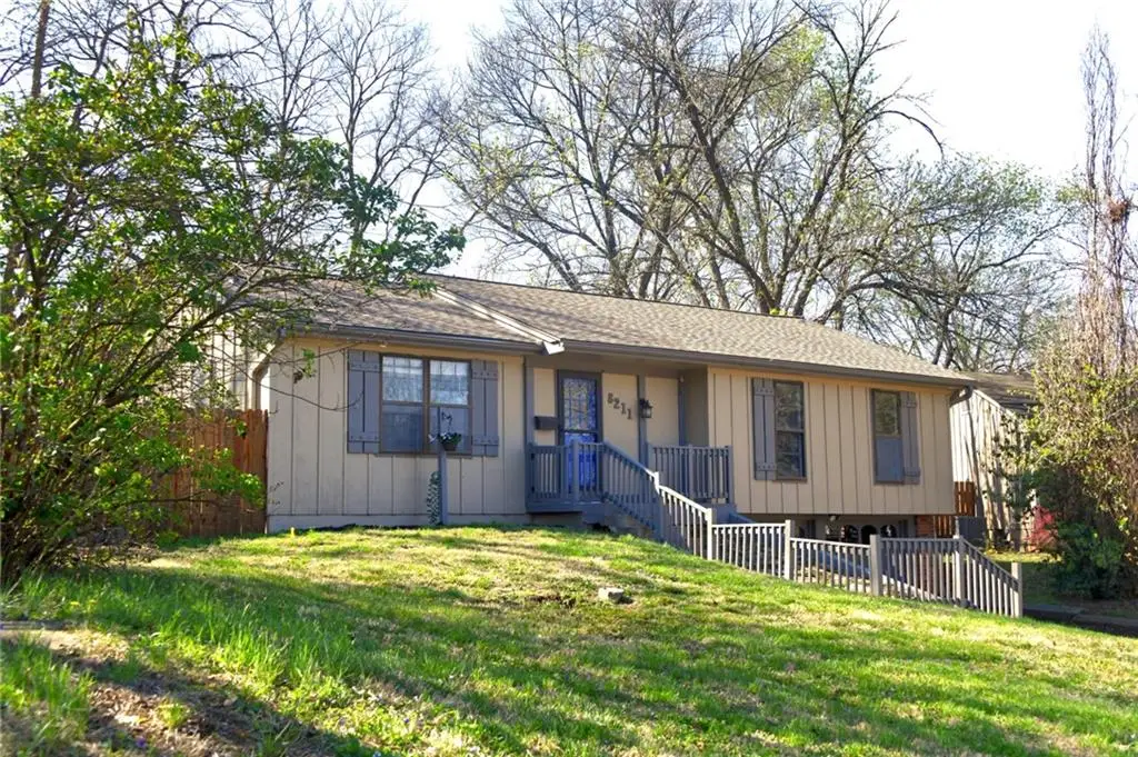 8211 W 57th Street, Merriam, KS 66202 - #1