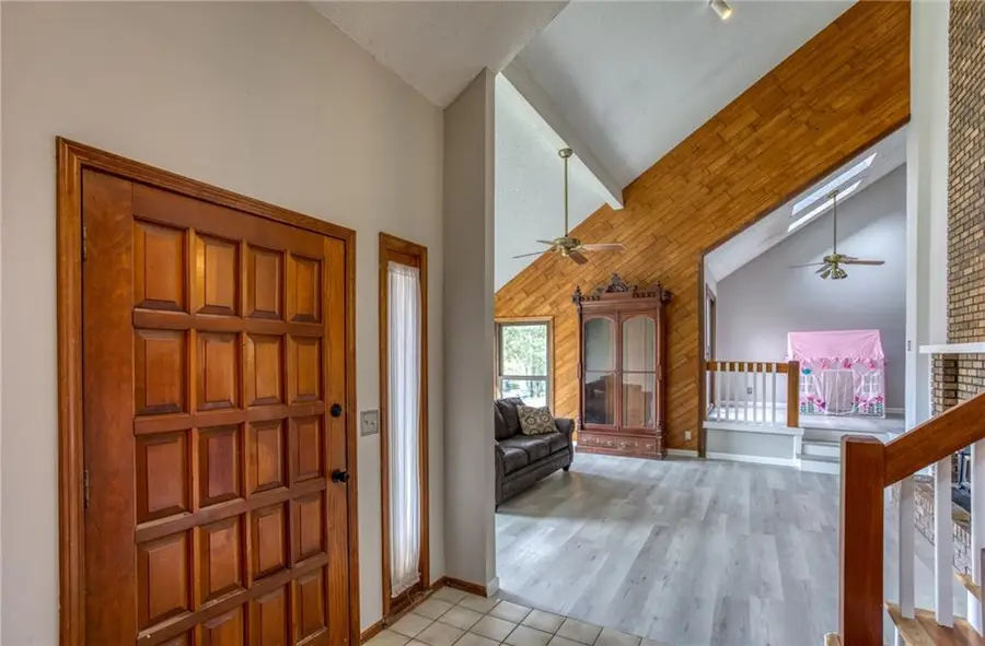 16025 Meadow Lane, Stilwell, KS 66085 - #2