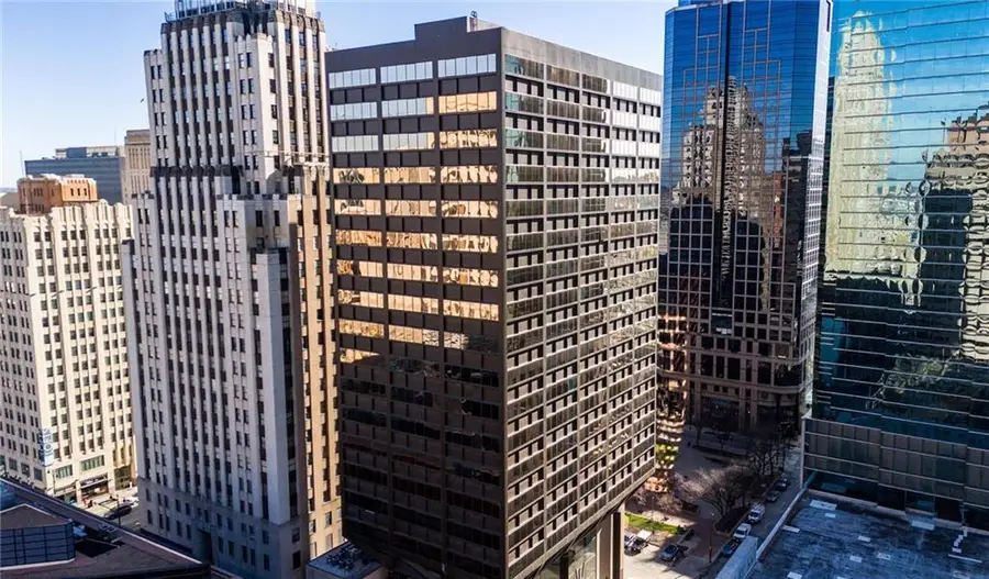 1101 Walnut Street #907, Kansas City, MO 64106 - #2