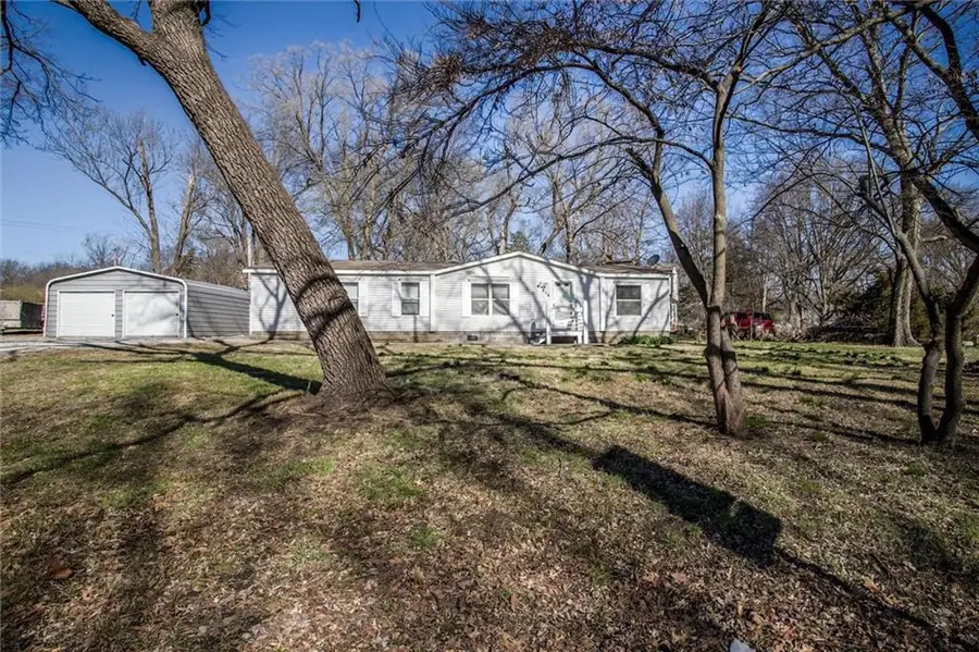 416 S Jefferson Street, Raymore, MO 64083 - #3