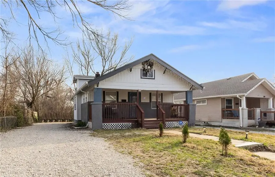 2611 Hickam Drive, Kansas City, KS 66104 - #2