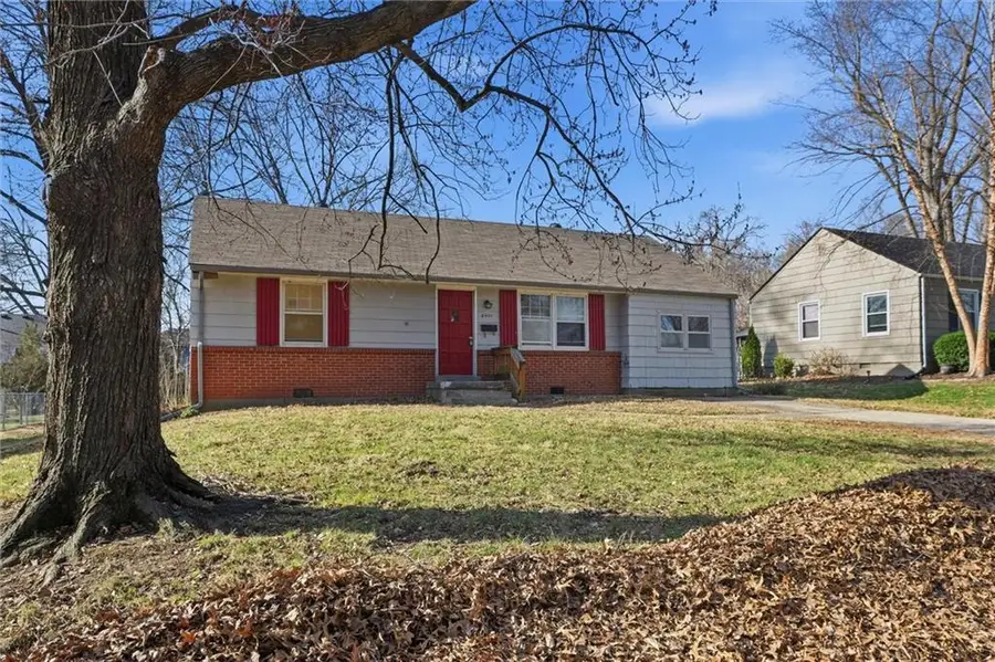 6401 W 73rd Street, Overland Park, KS 66204 - #3