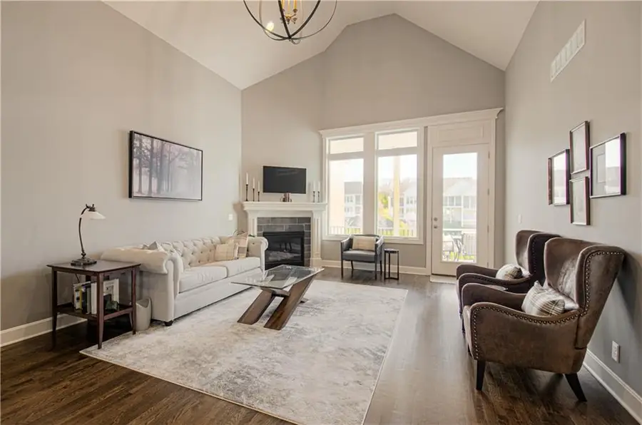 6194 Lime Stone Court, Parkville, MO 64152 - #3