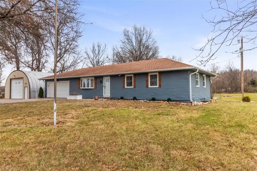 24307 S Rockhaven Road, Peculiar, MO 64078 - #3